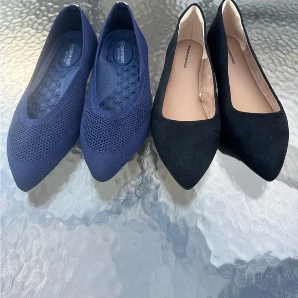 2 Women's Pointed-Toe Flats in Navy and Black 9 Like New - Picture 2 of 12